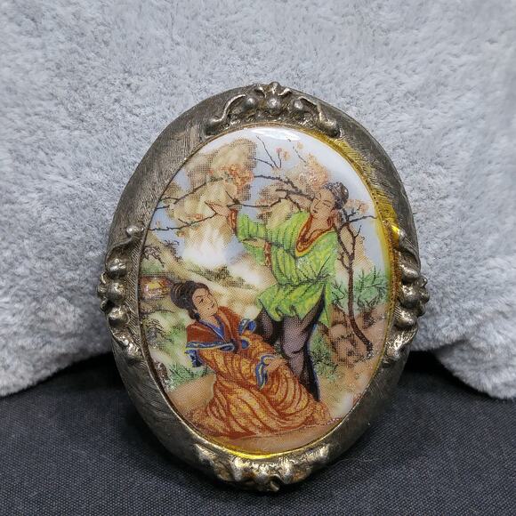 Vintage Porcelain Asian Couple Brooch Pendant Gold Tone Cameo Unsigned - Picture 6 of 10